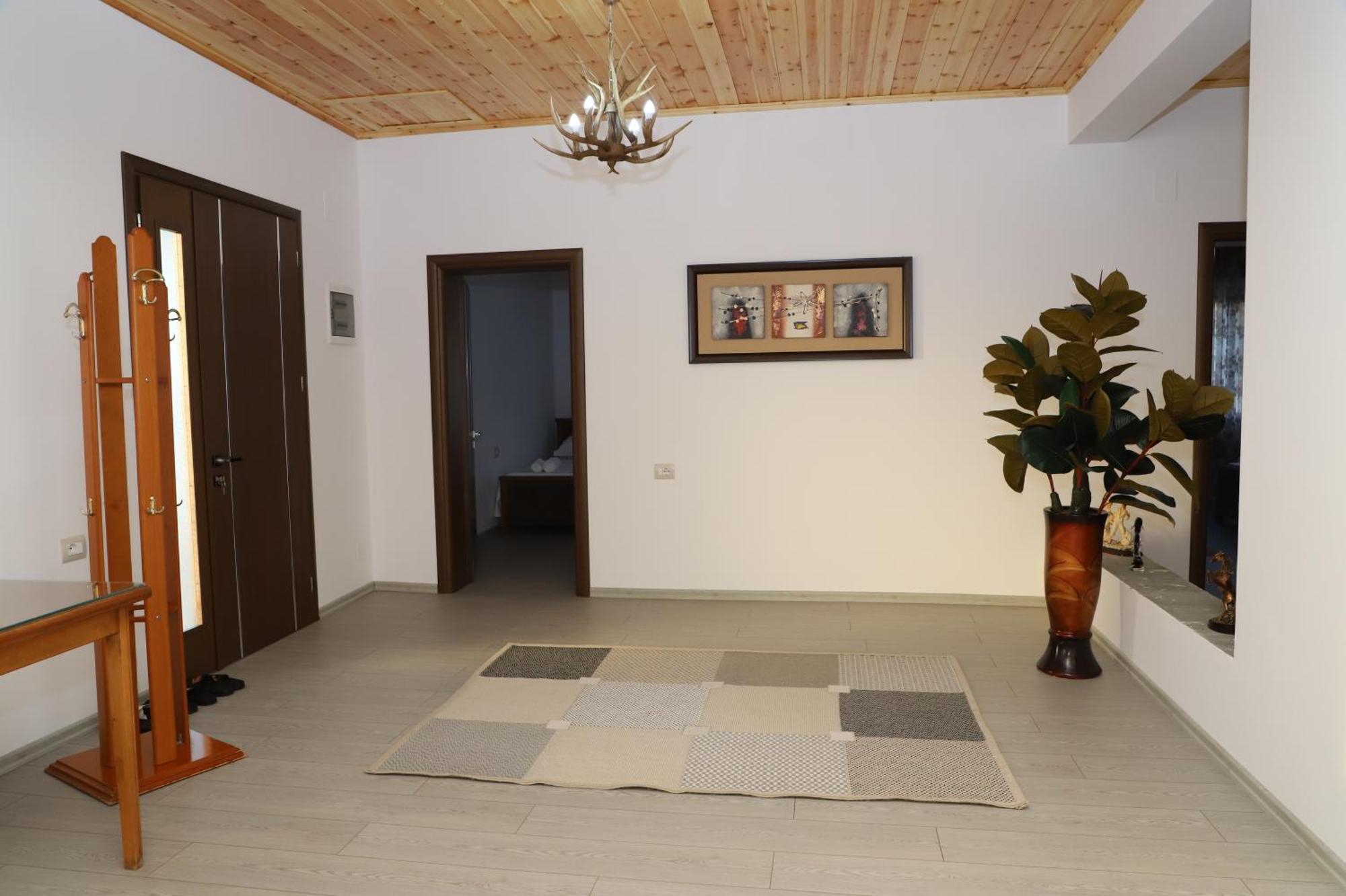 Georgemishel Guest House Μπεράτ Εξωτερικό φωτογραφία