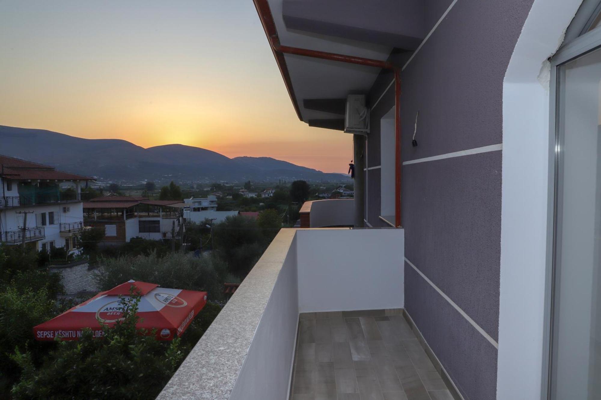 Georgemishel Guest House Μπεράτ Εξωτερικό φωτογραφία