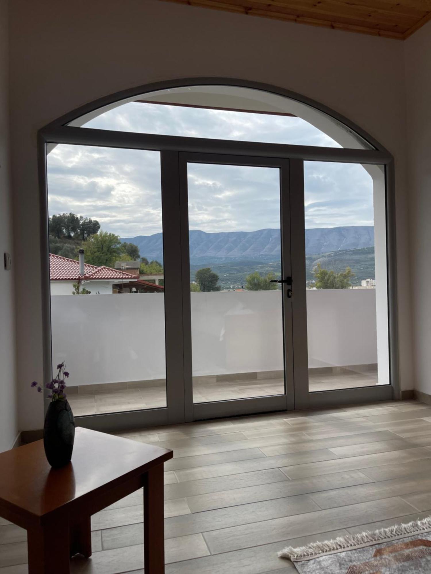 Georgemishel Guest House Μπεράτ Εξωτερικό φωτογραφία