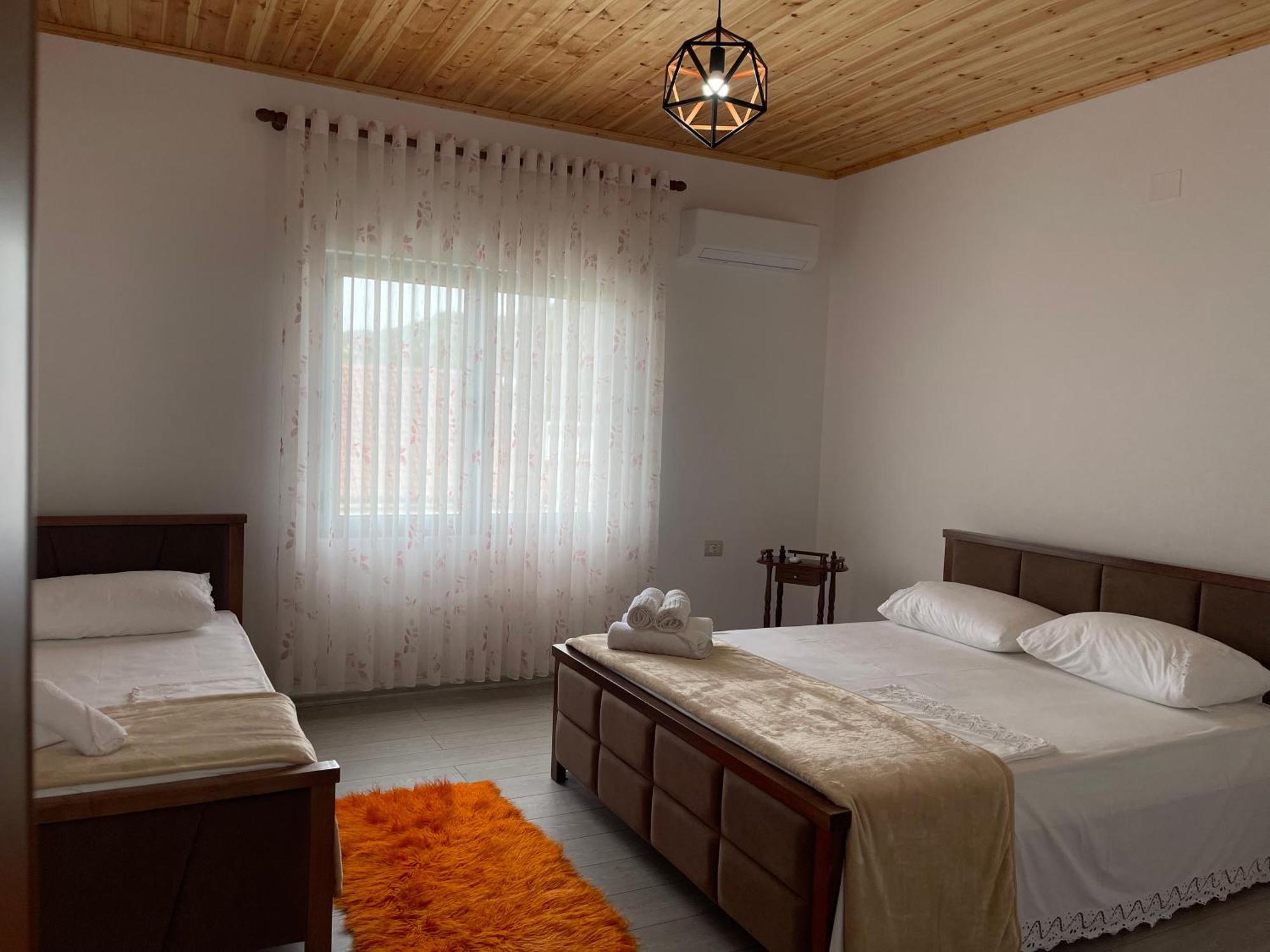 Georgemishel Guest House Μπεράτ Εξωτερικό φωτογραφία