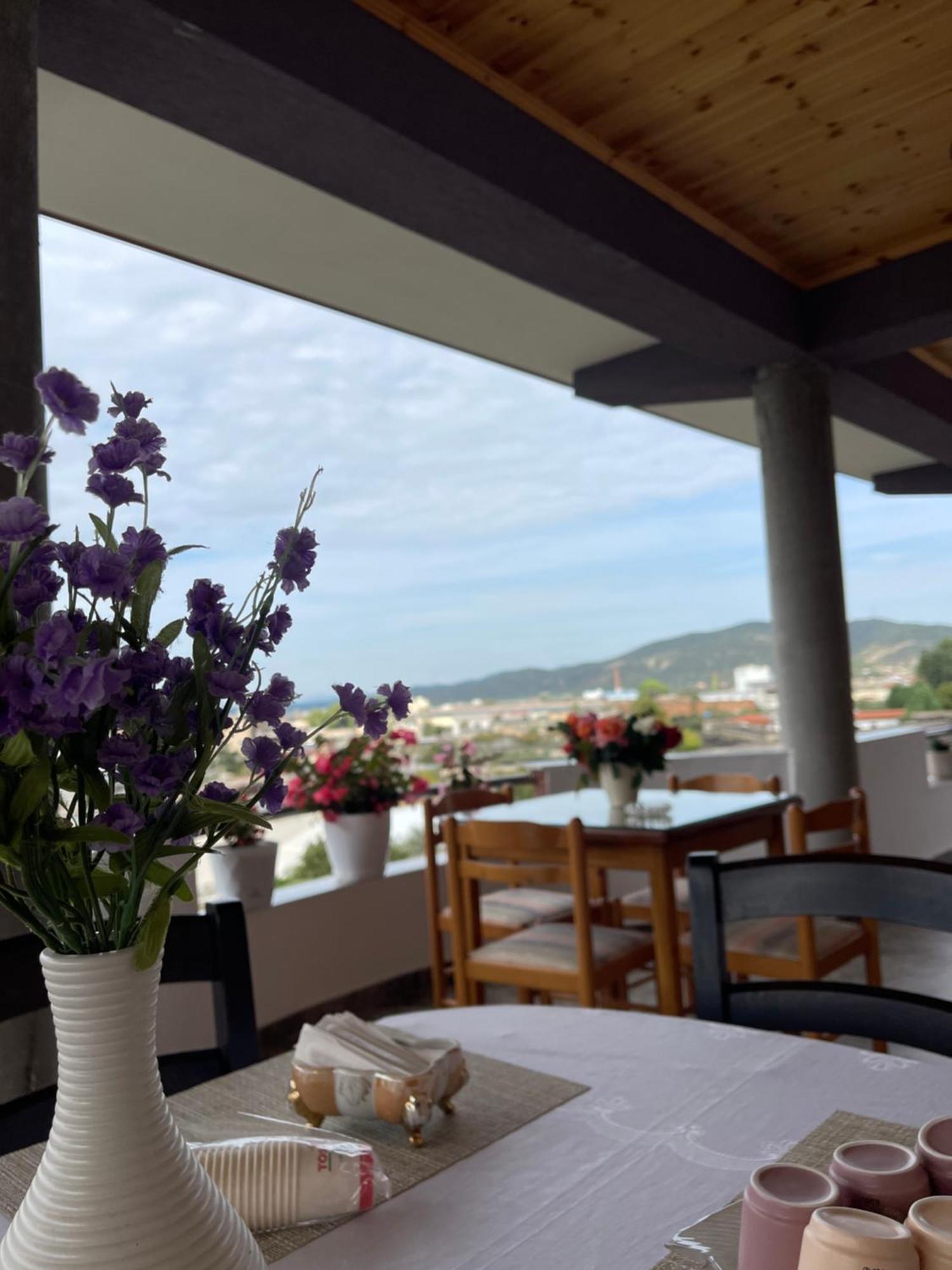 Georgemishel Guest House Μπεράτ Εξωτερικό φωτογραφία